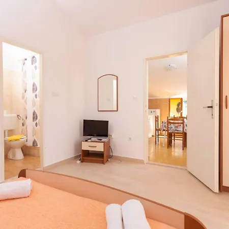 Appartement Ana 1 Makarska